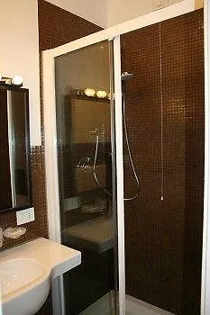 ベッド・アンド・ブレックファスト At Your Place