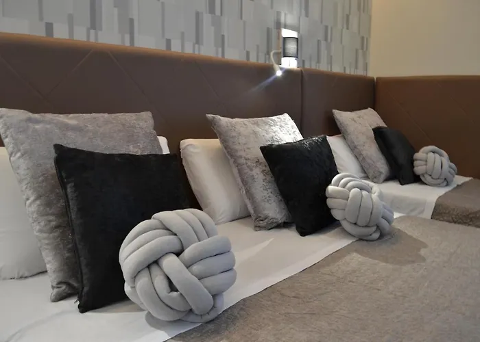 At Your Place فندق مبيت وإفطار روما