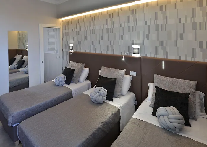 At Your Place 4* روما