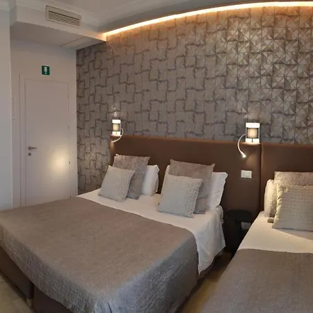 Nocleg ze śniadaniem At Your Place 4*