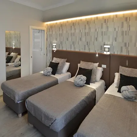 Nocleg ze śniadaniem At Your Place 4*