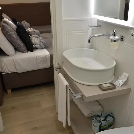 Bed & Breakfast At Your Place Roma