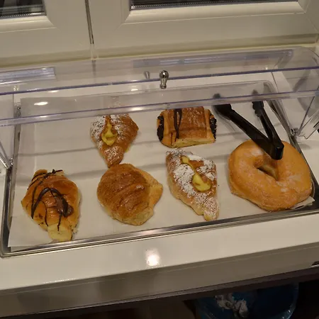 Bed & Breakfast At Your Place Rome