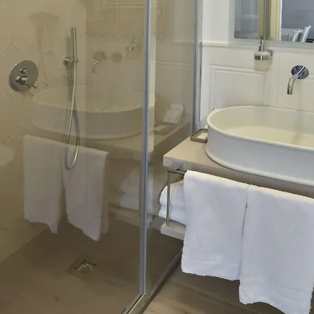 At Your Place Bed & Breakfast 4*